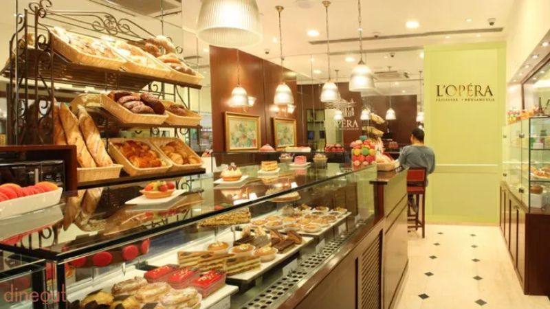 L’ Opera cakes shop in Delhi