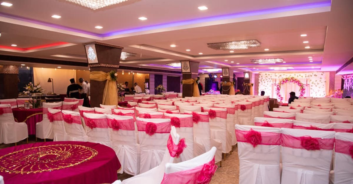 Red Carpet Hotel And Banquets